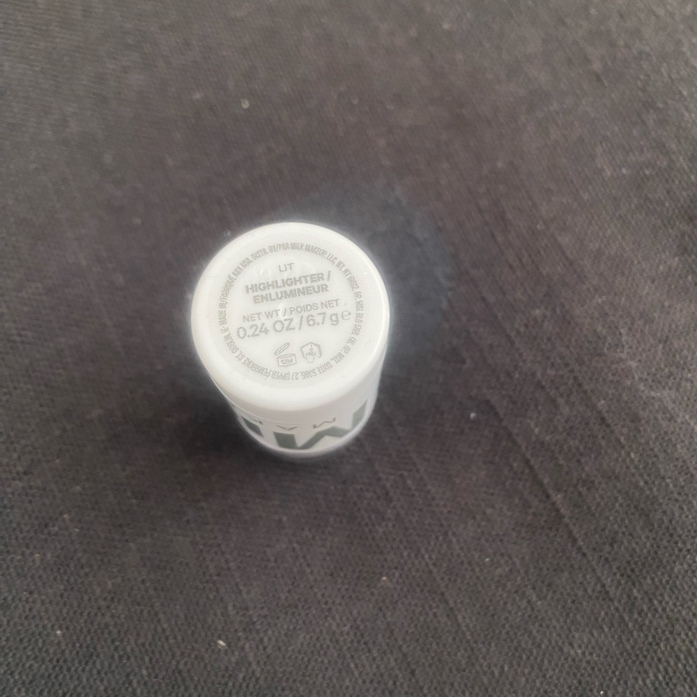 Milk makeup highlighter - Picture 2 of 2